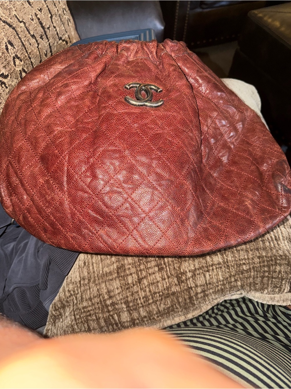 Chanel Burgundy Quilted Leather Shoulder Bag - Picture 2 of 7